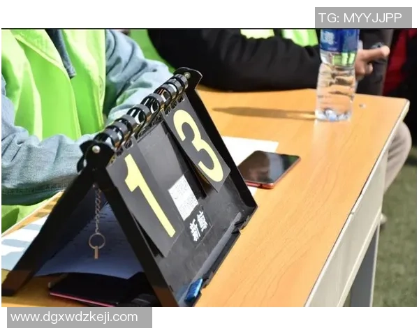 欢庆足球胜利的豪情与荣耀共同见证辉煌时刻的祝贺词语